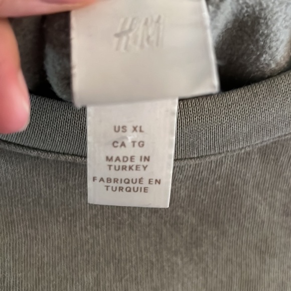 H&M 👸 Sleeve sweatshirt - Sz. XL - Picture 3 of 4